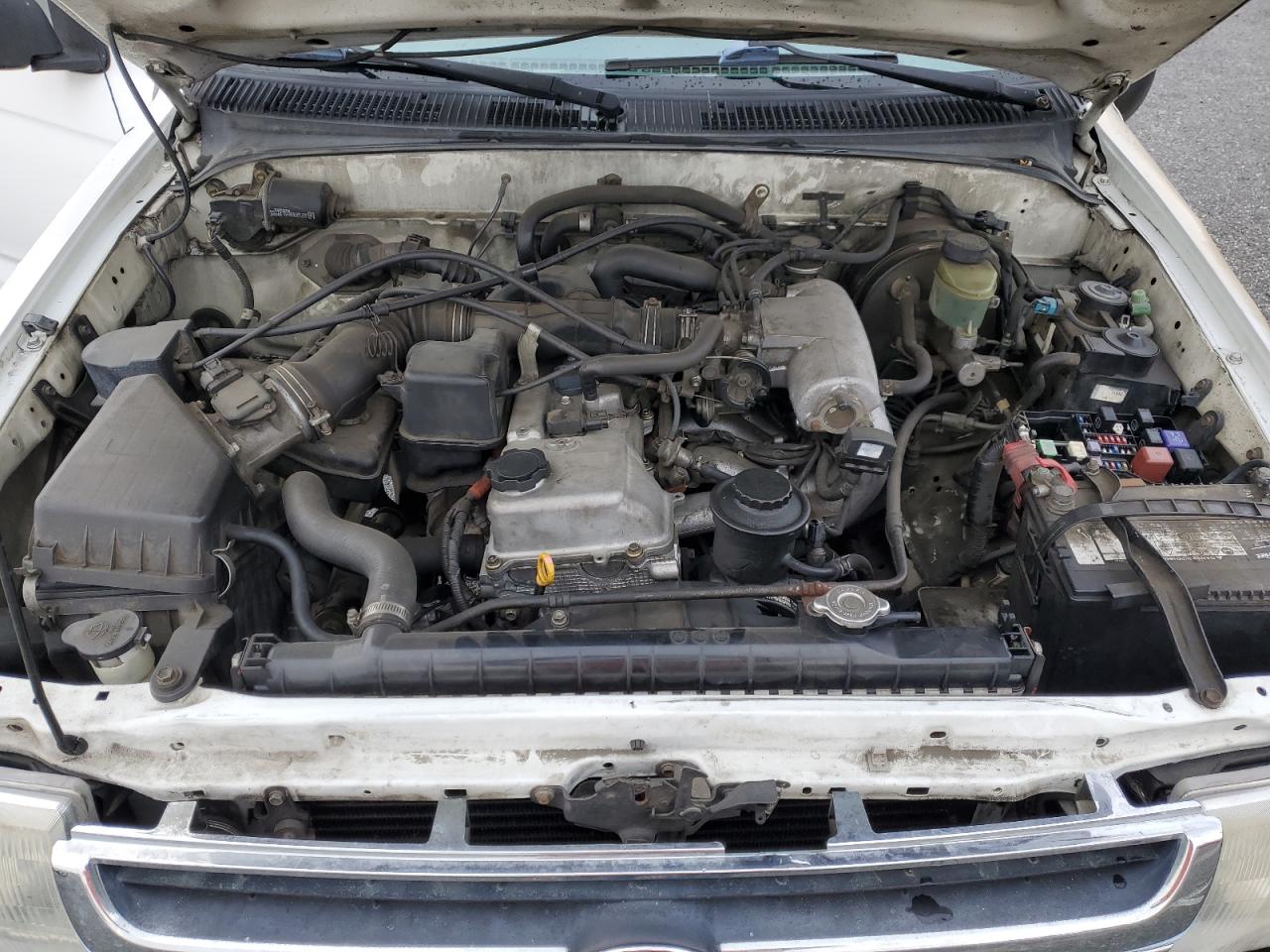 2000 Toyota Tacoma - Image 12