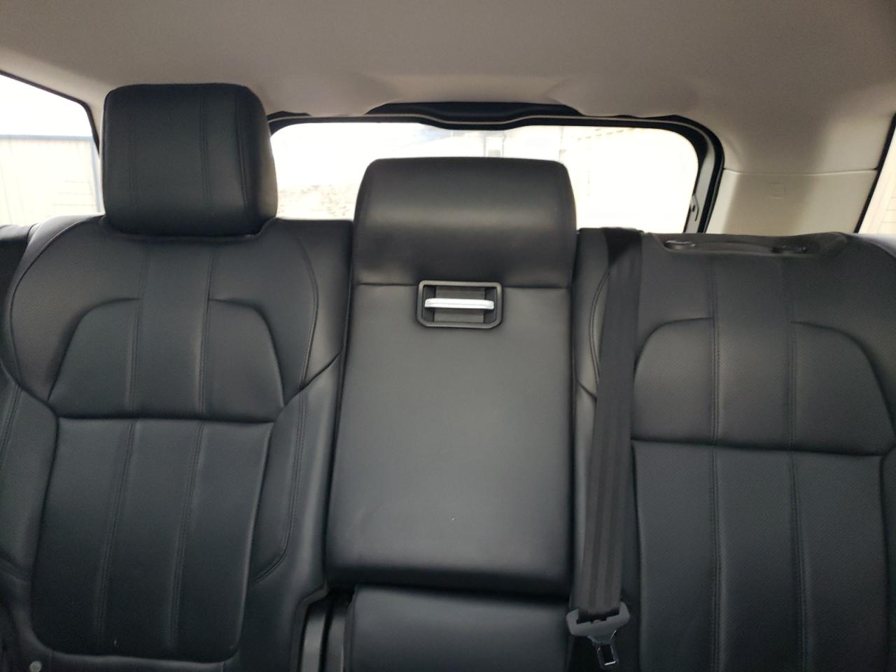 2014 Land Rover Range Rover - Image 10