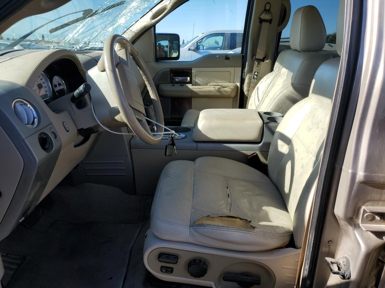 2004 Ford F-150 - Image 7