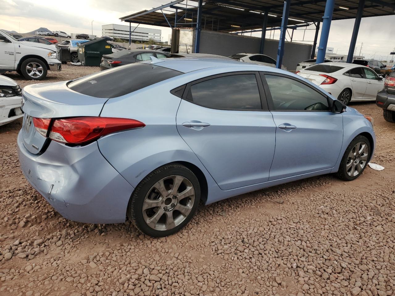 2012 Hyundai Elantra - Image 3