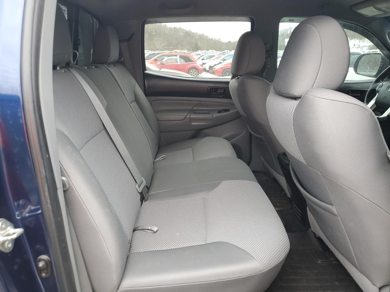 2014 Toyota Tacoma - Image 10