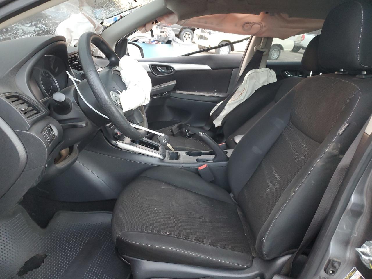 2019 Nissan Sentra - Image 7