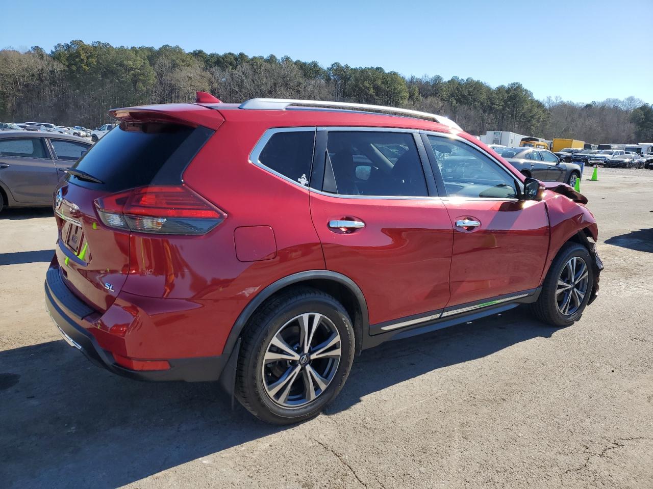 2017 Nissan Rogue - Image 3