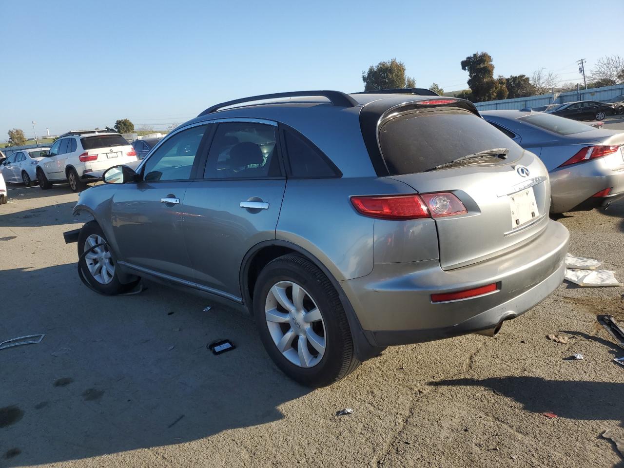 2003 Infiniti FX - Image 2