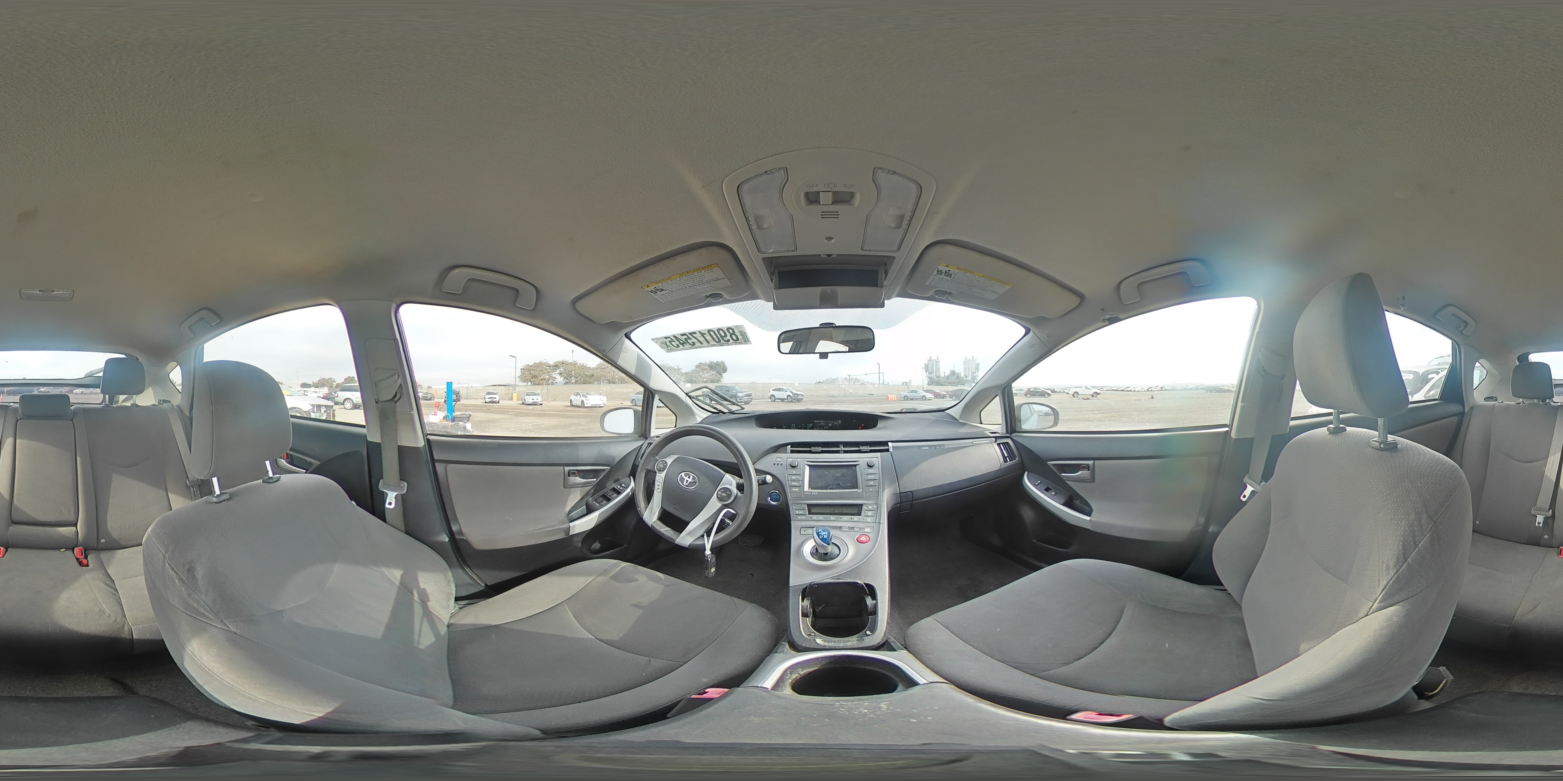 2012 Toyota Prius - Image 12