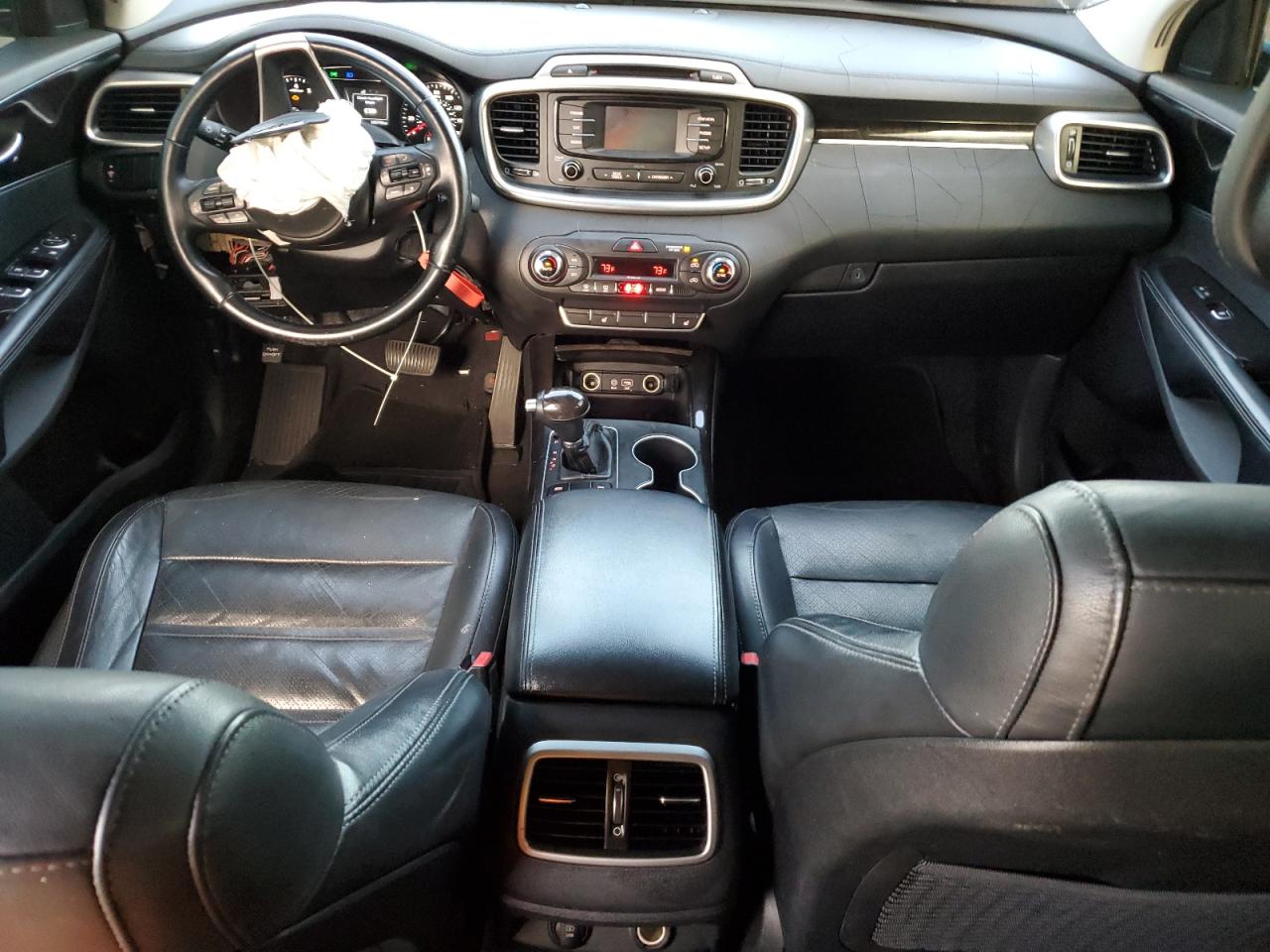 2016 Kia Sorento - Image 8