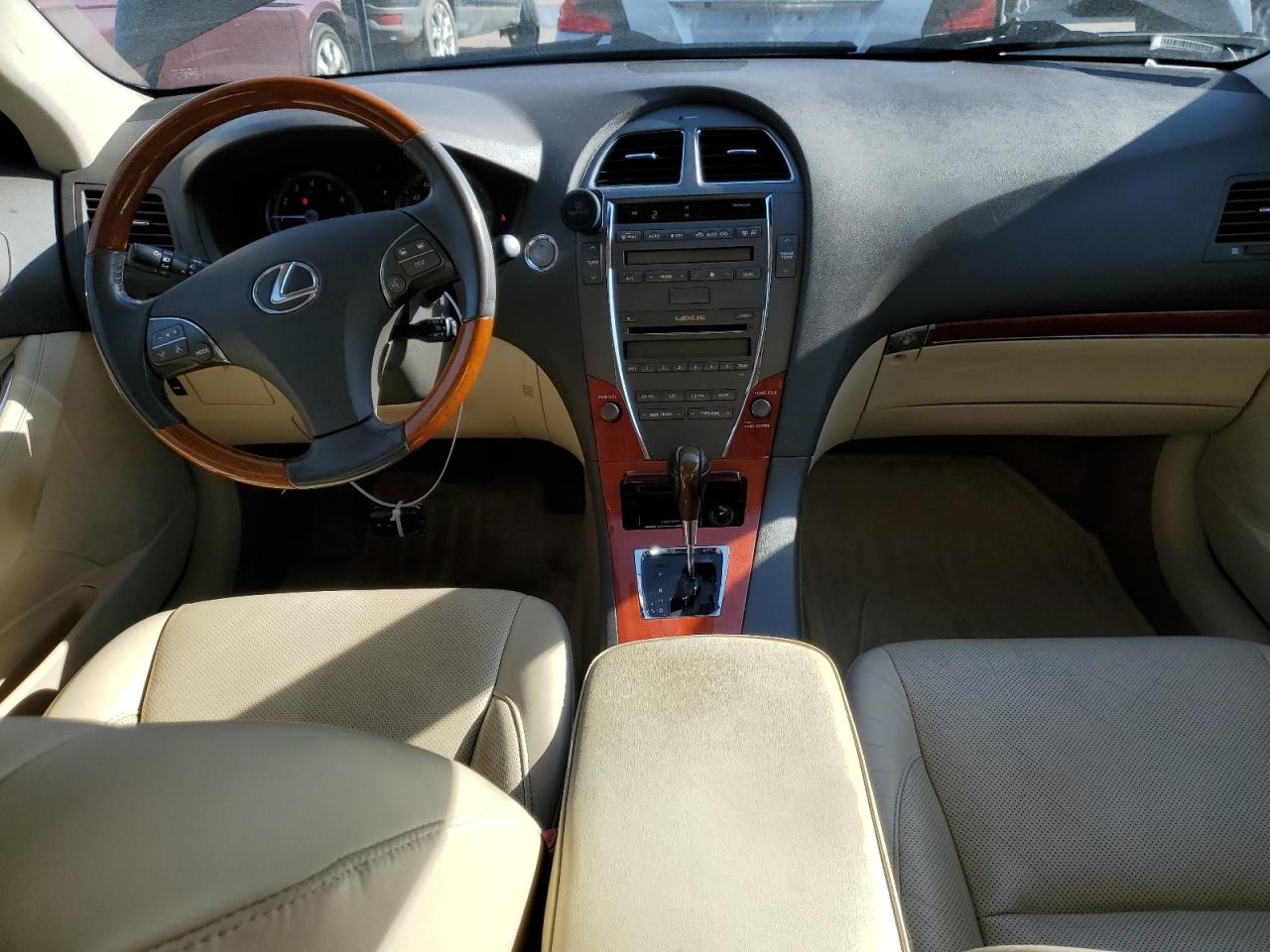 2010 Lexus ES - Image 8