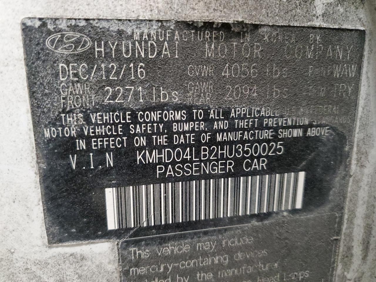 2017 Hyundai Elantra - Image 13