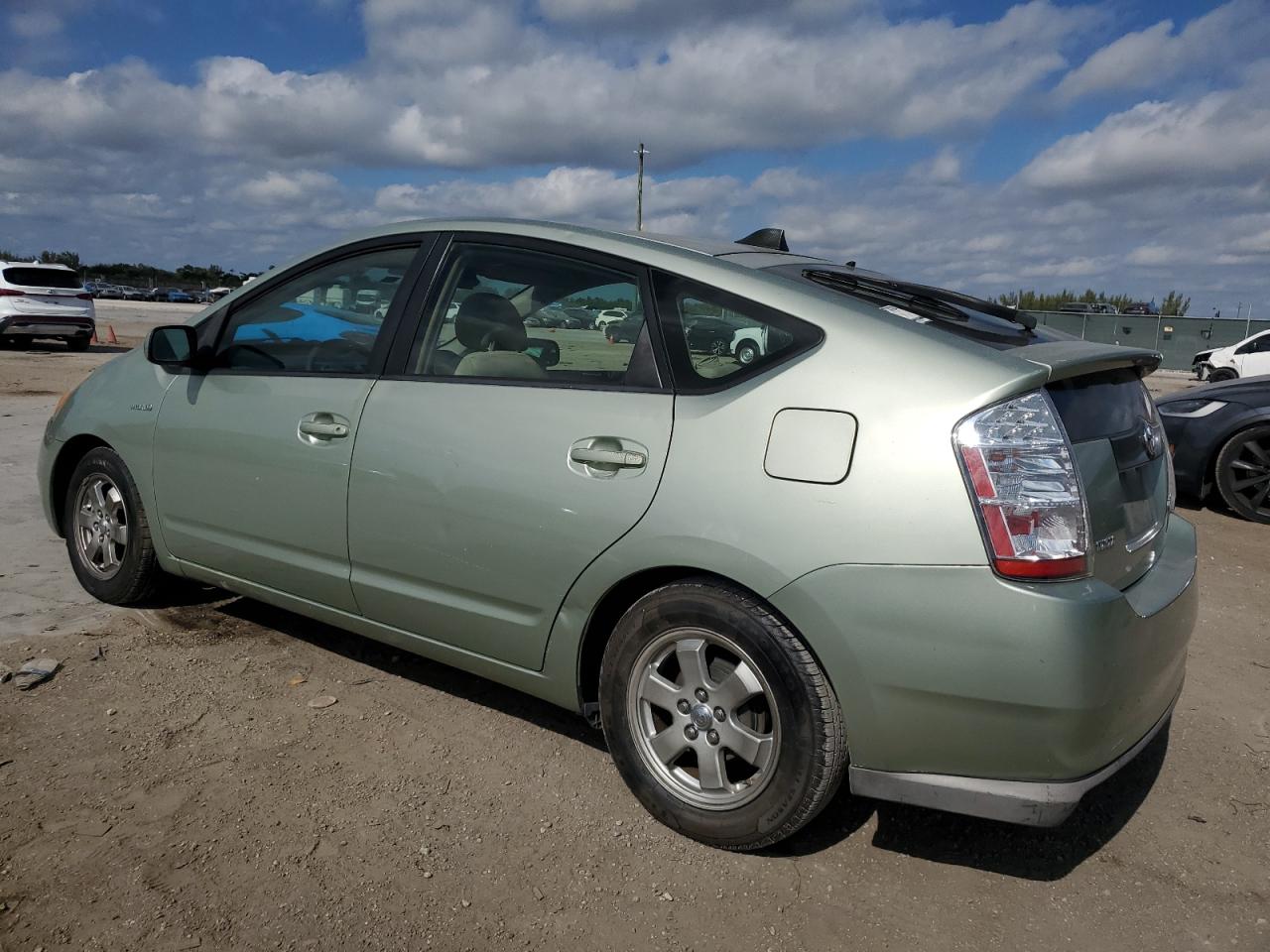 2008 Toyota Prius - Image 2