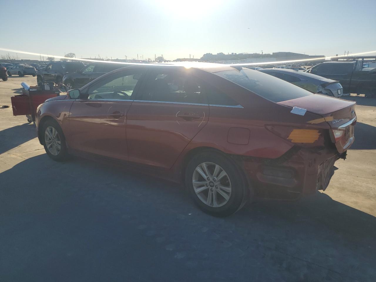 2013 Hyundai Sonata - Image 2