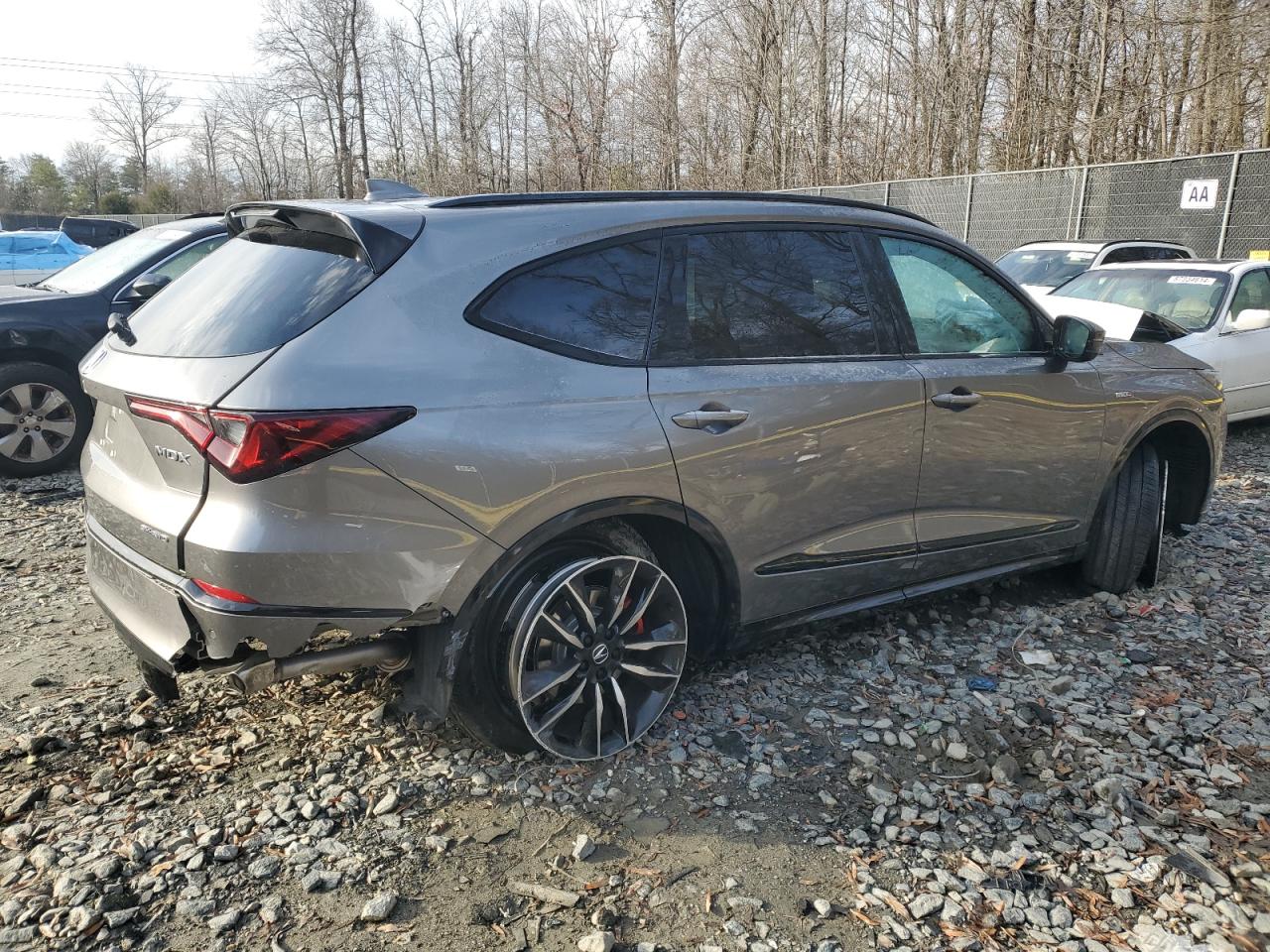 VIN 5J8YD8H89RL002228 2024 ACURA MDX TYPE S no.3