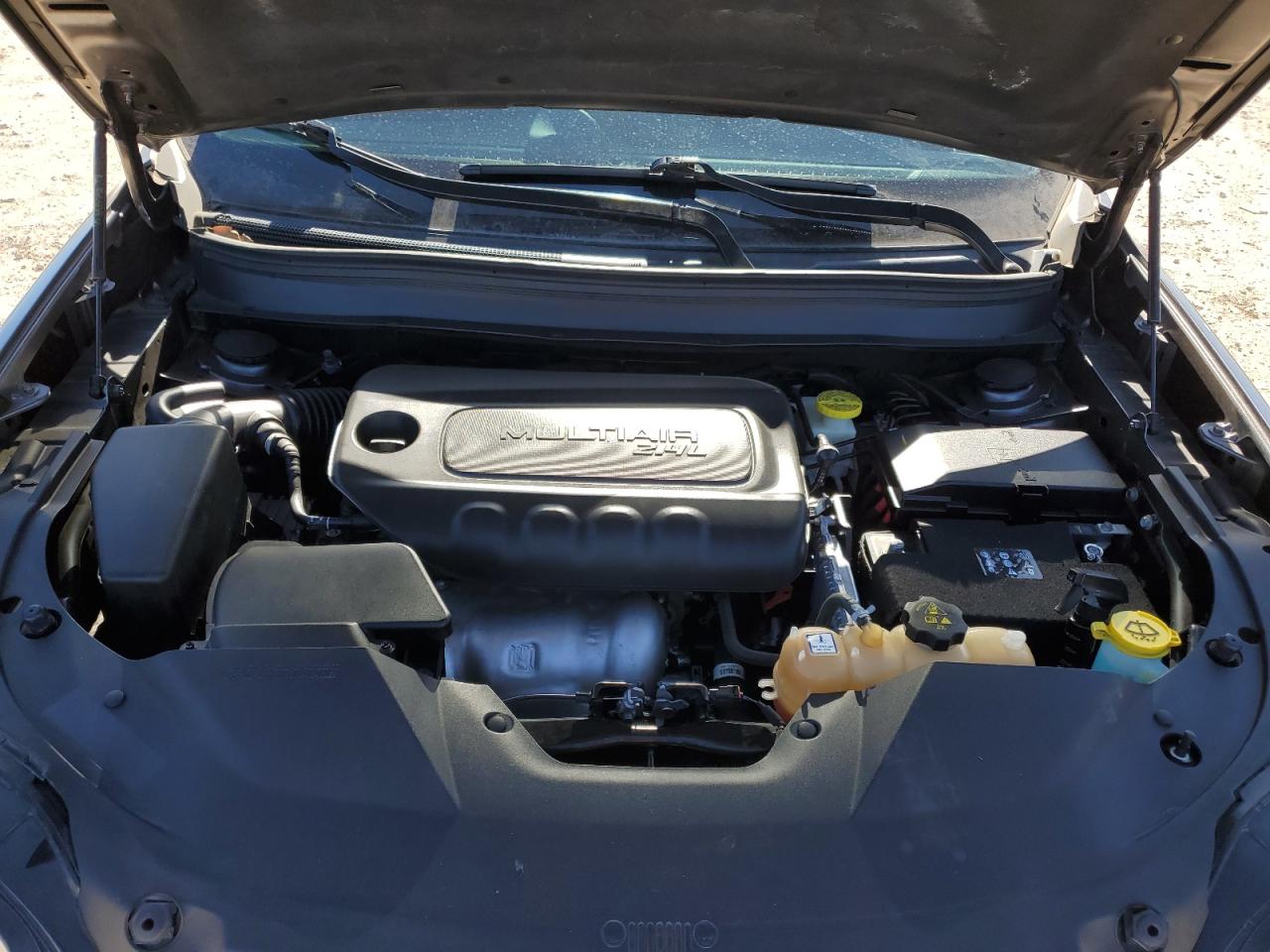 2020 Jeep Grand Cherokee - Image 12