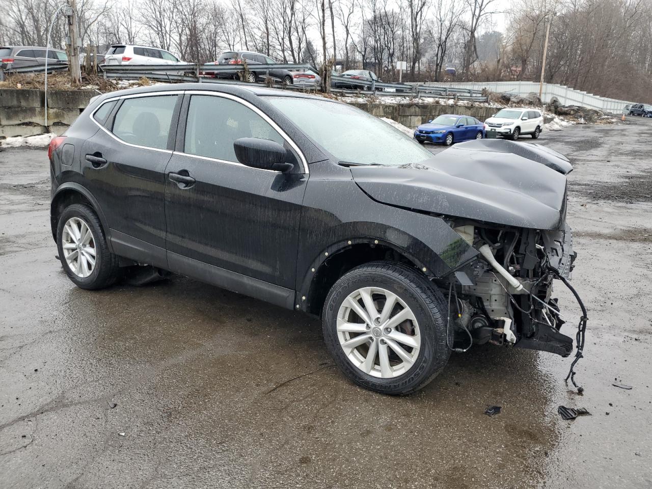 2017 Nissan Rogue - Image 4