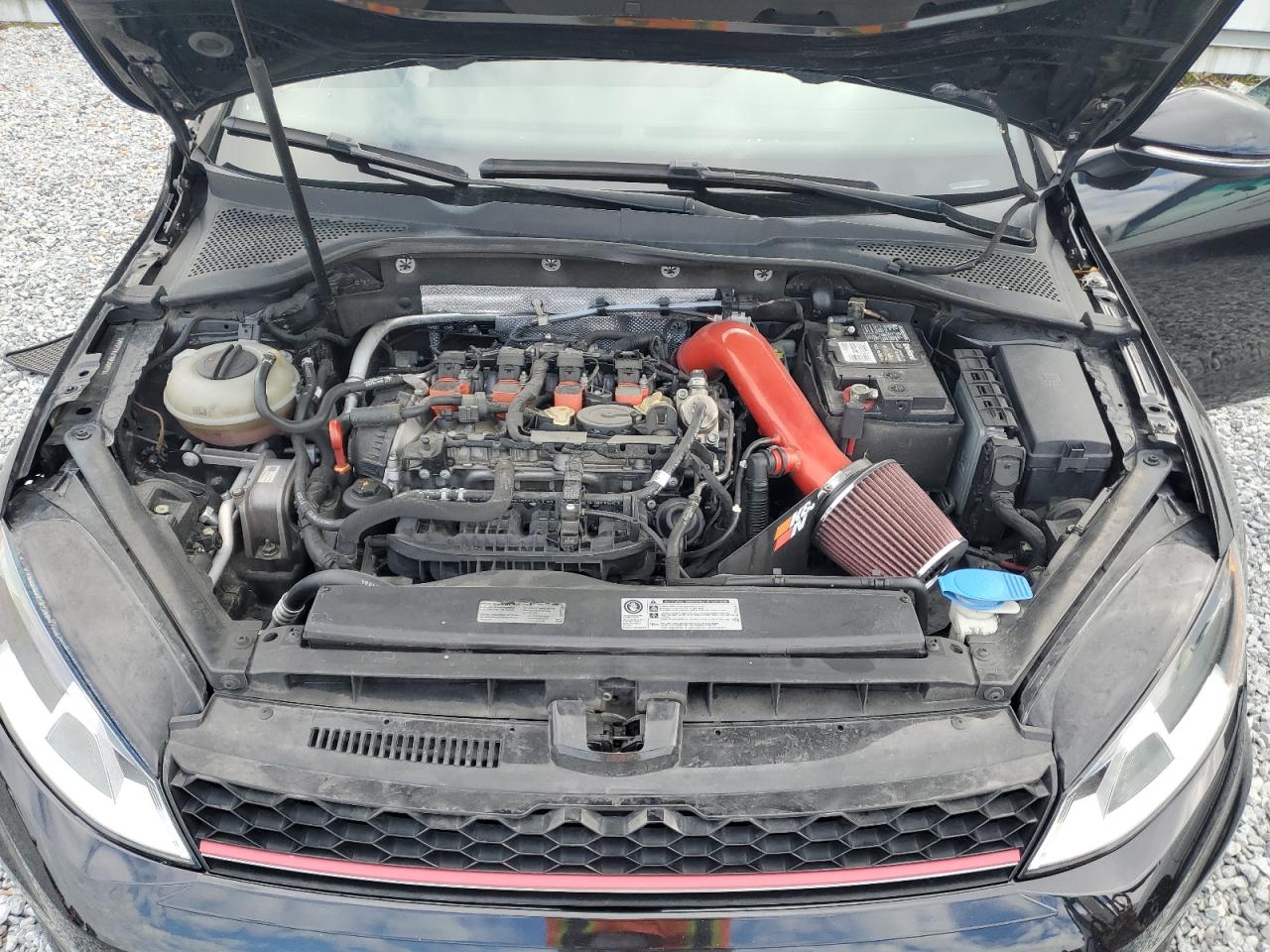 2017 Volkswagen GTI - Image 11