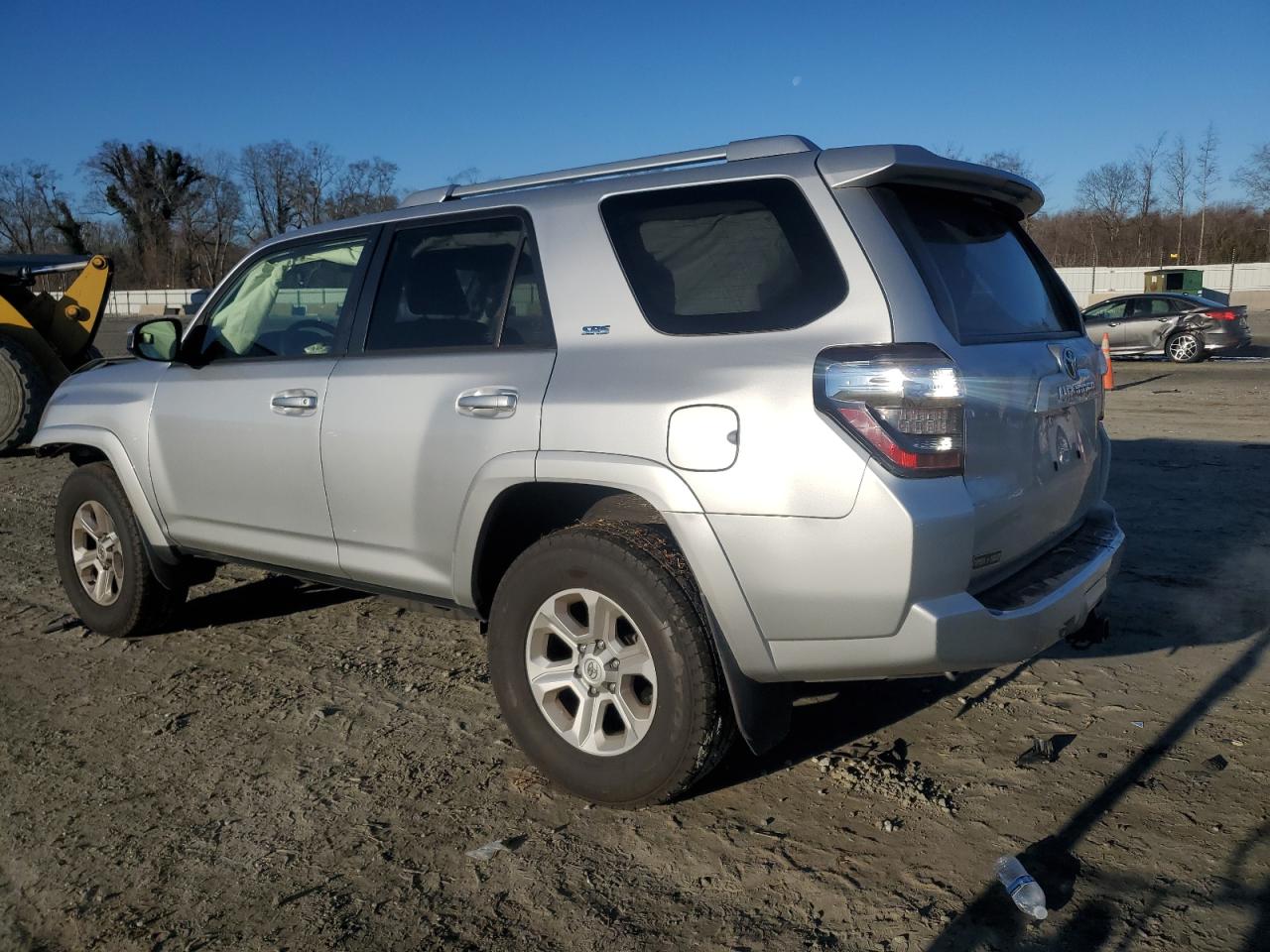 2015 Toyota 4Runner - Image 2