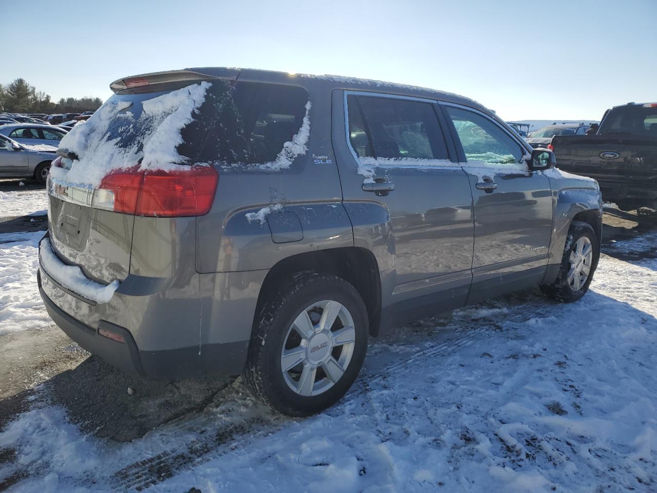 2011 GMC Terrain - Image 3