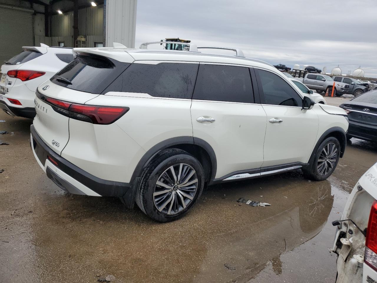 2024 Infiniti QX60 - Image 3