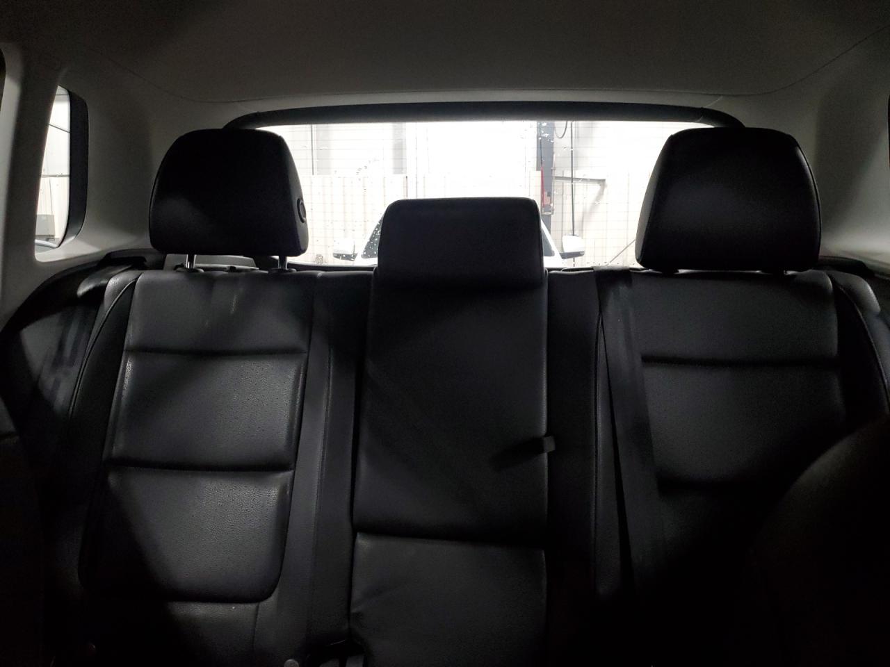 2016 Volkswagen Tiguan - Image 10