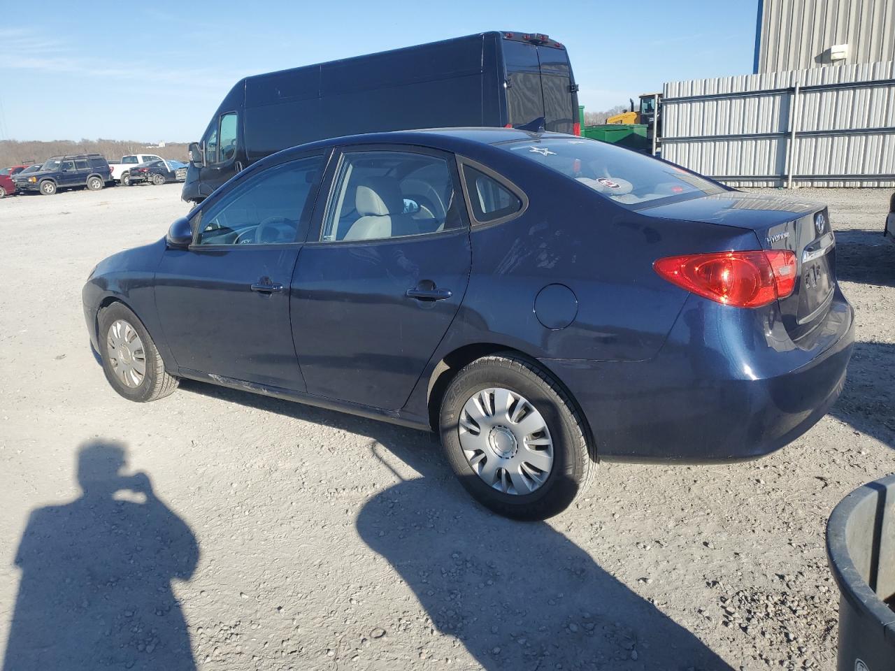 2010 Hyundai Elantra - Image 2