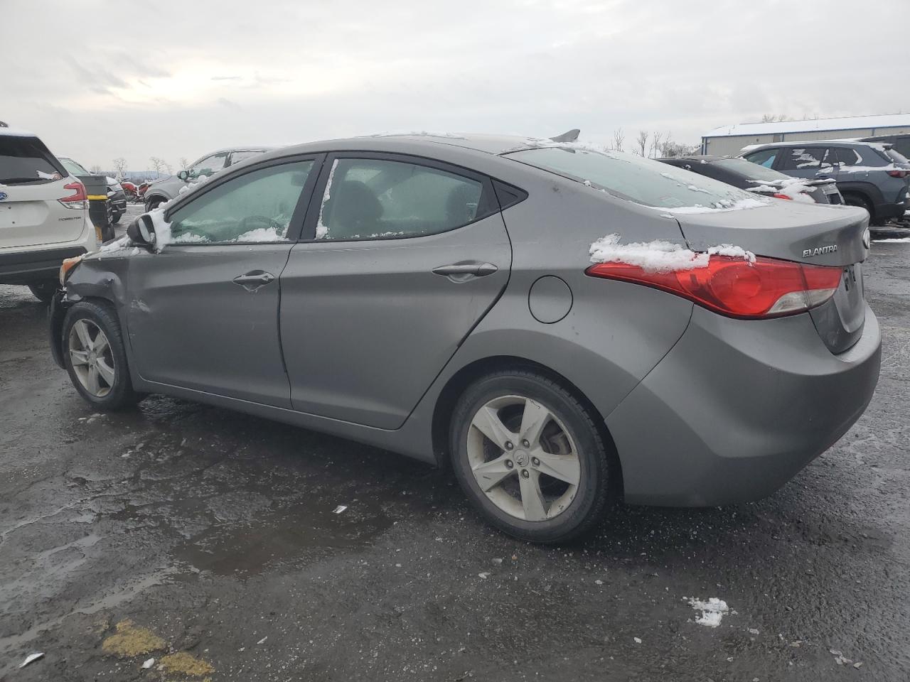 VIN 5NPDH4AEXDH417825 2013 HYUNDAI ELANTRA no.2