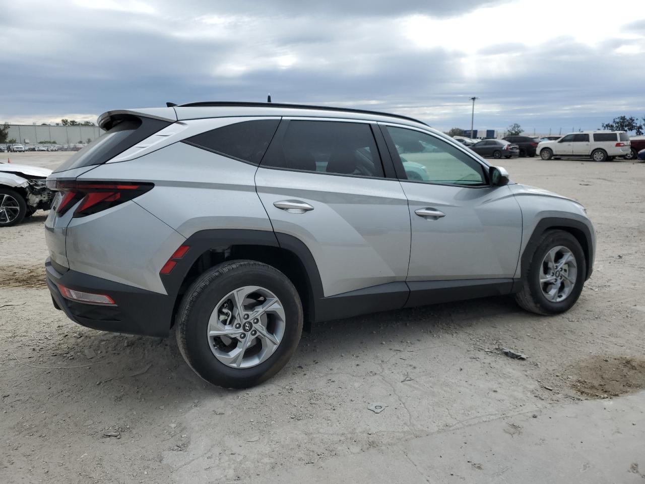 2024 Hyundai Tucson - Image 3