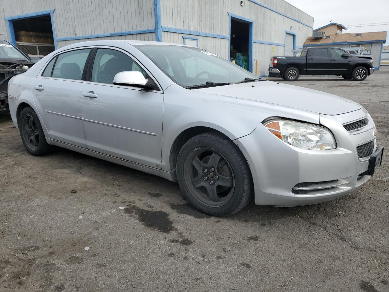 2009 Chevrolet Malibu - Image 4