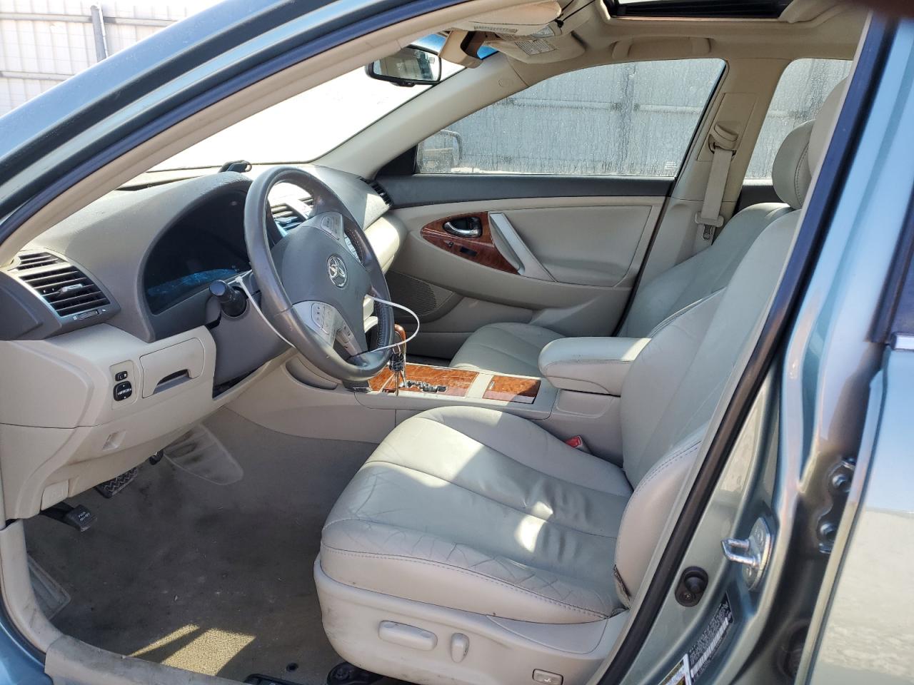 2009 Toyota Camry - Image 7