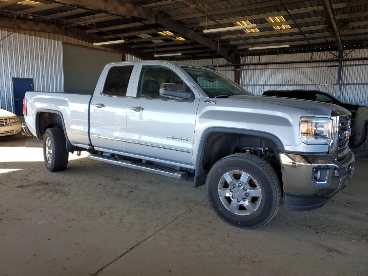 2016 GMC Sierra - Image 4