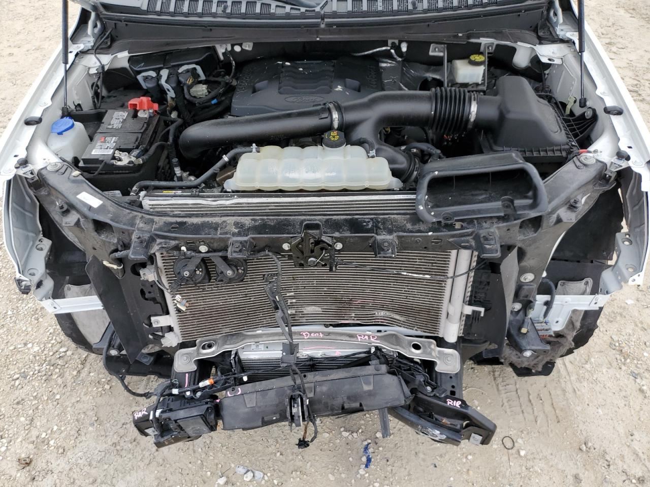 2022 Ford Expedition - Image 12