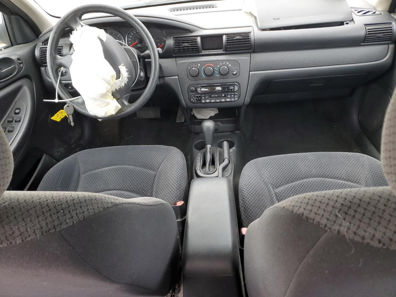 2005 Chrysler Sebring - Image 8