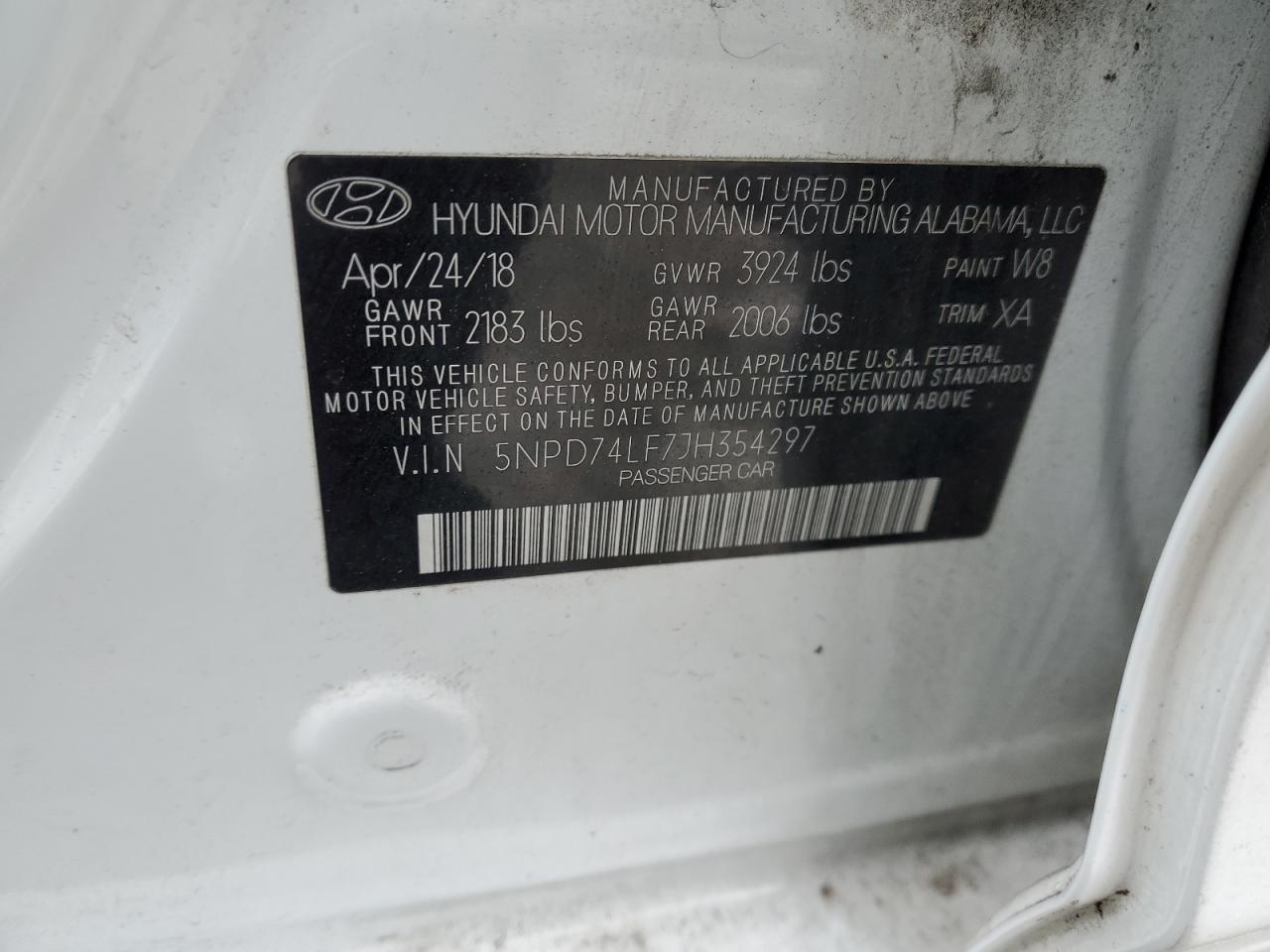 2018 Hyundai Elantra - Image 14
