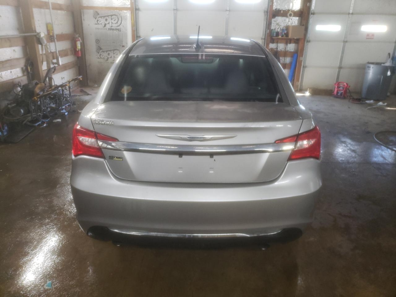 2013 Chrysler 200 - Image 6