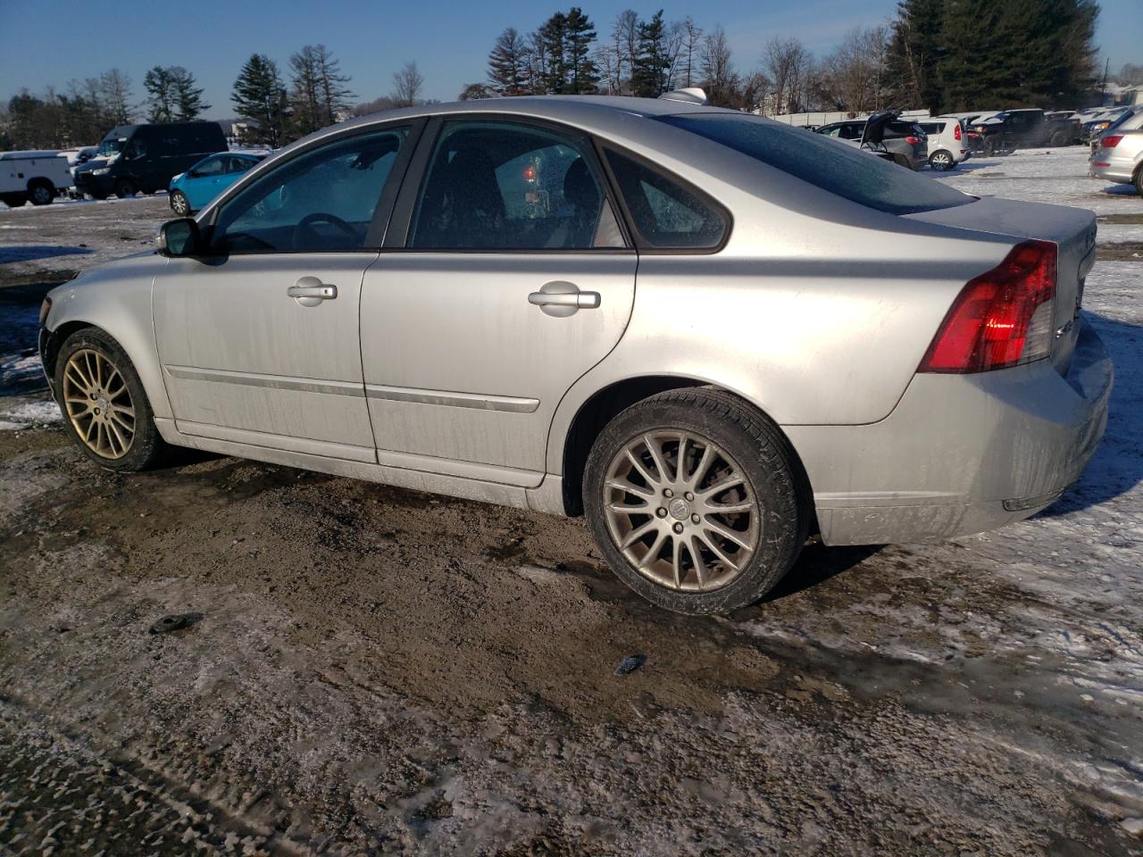 2009 Volvo S40 - Image 2