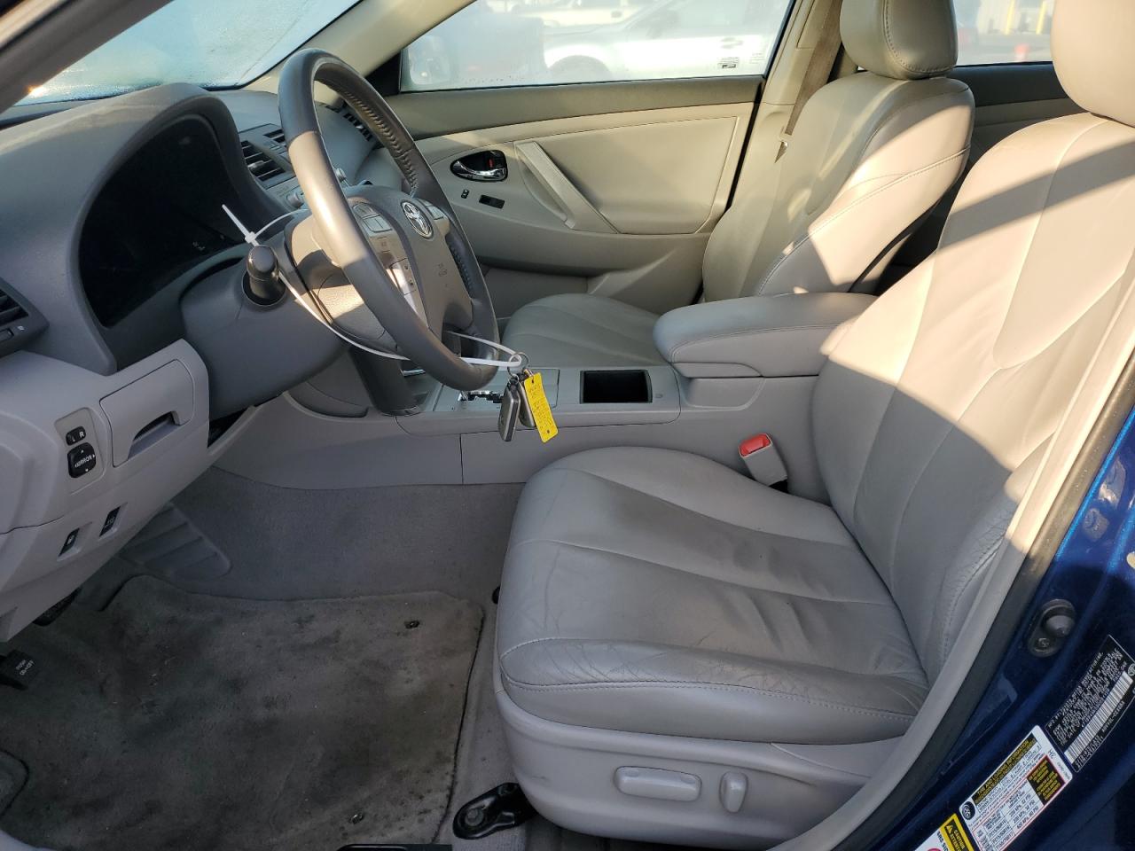 2009 Toyota Camry - Image 7