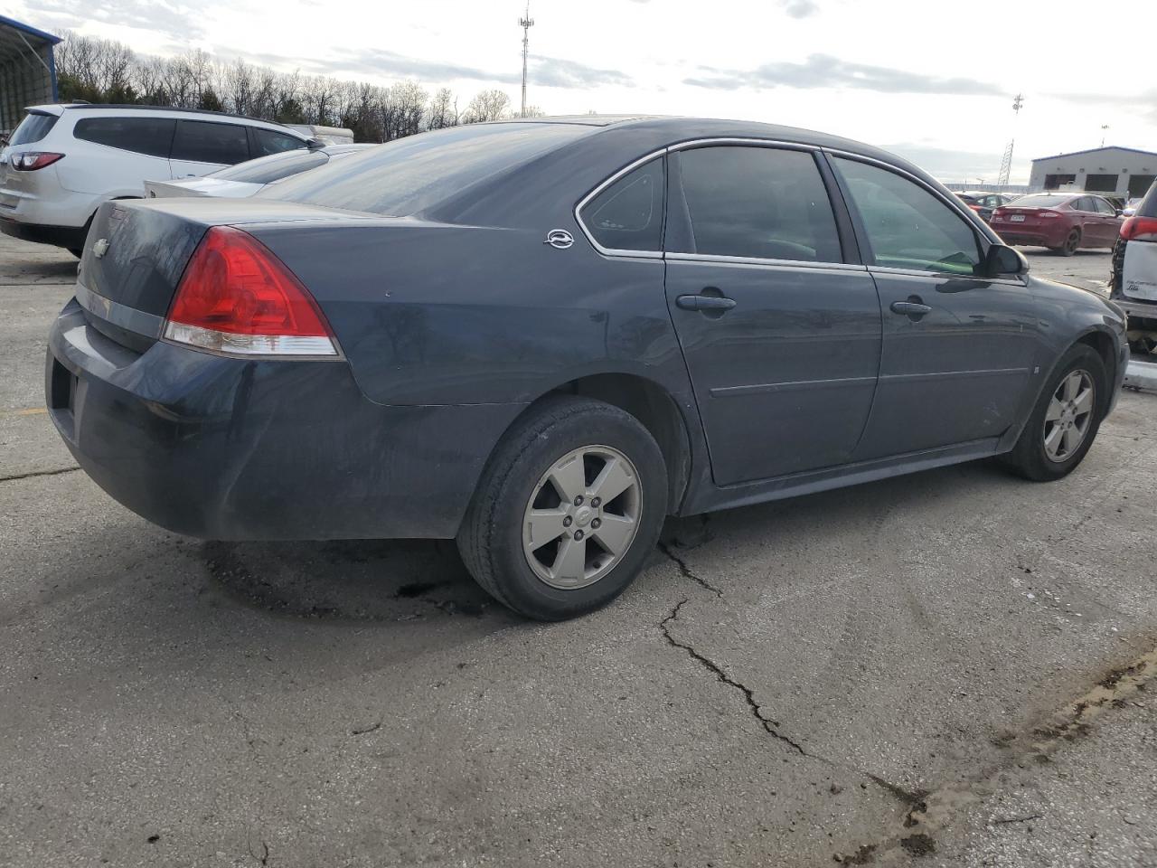 2009 Chevrolet Impala - Image 3