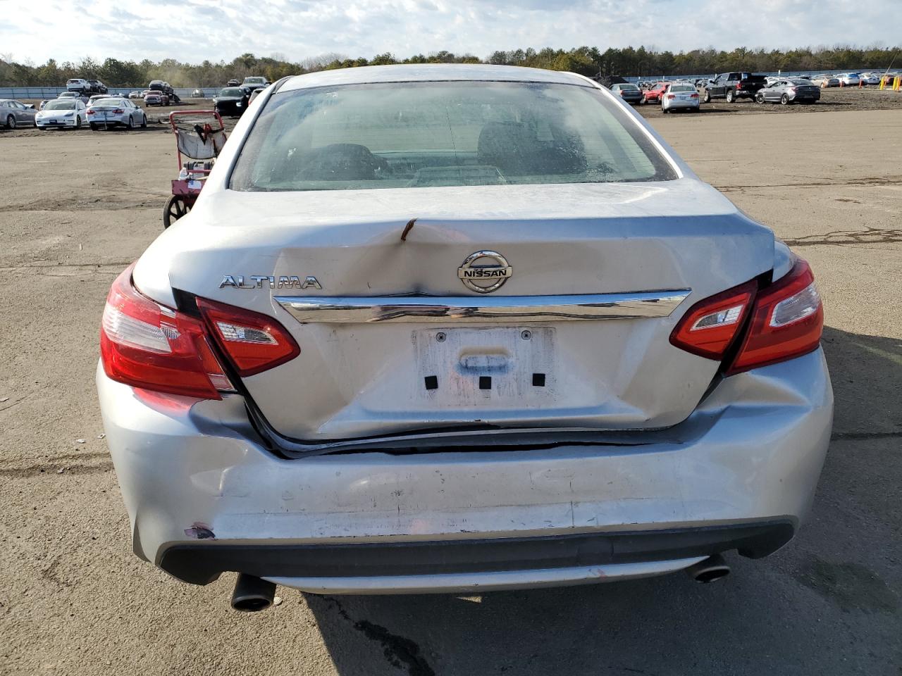 2016 Nissan Altima - Image 6