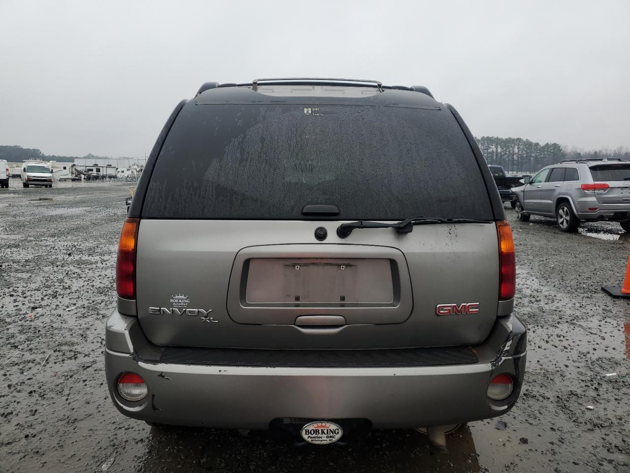 2006 GMC Envoy - Image 6