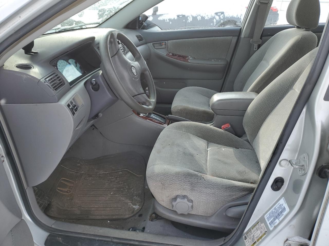2004 Toyota Corolla - Image 7