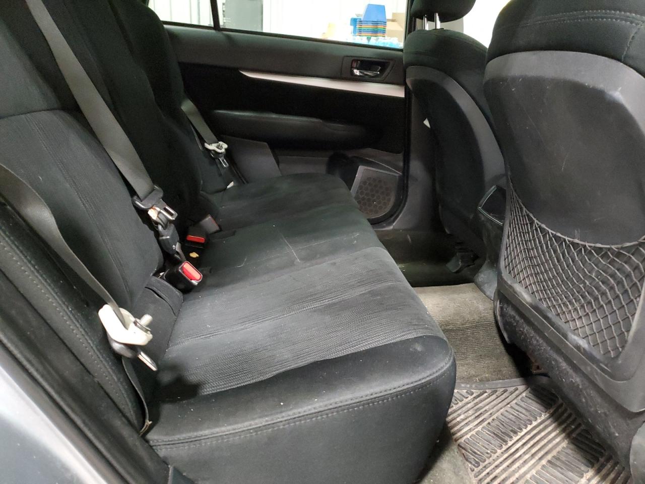 2013 Subaru Outback - Image 11