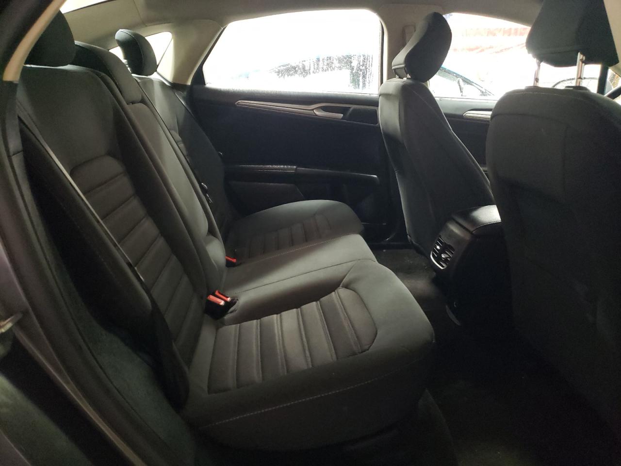 2020 Ford Fusion - Image 10