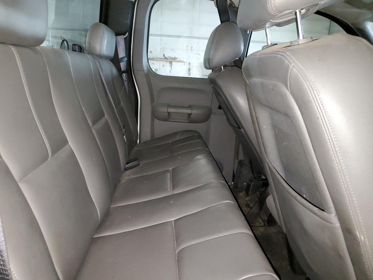 2012 GMC Sierra - Image 10