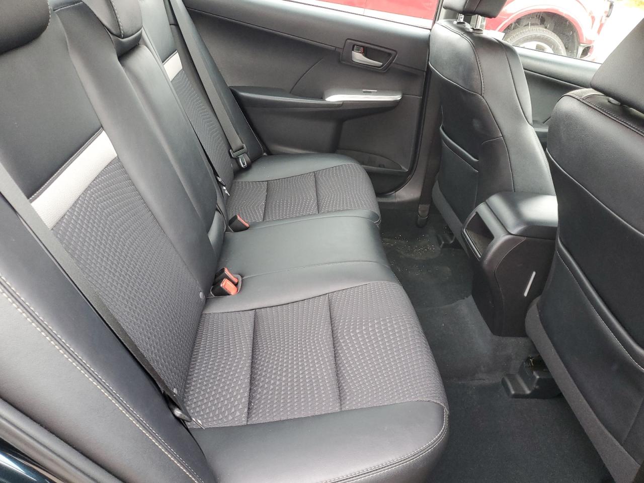 2014 Toyota Camry - Image 10