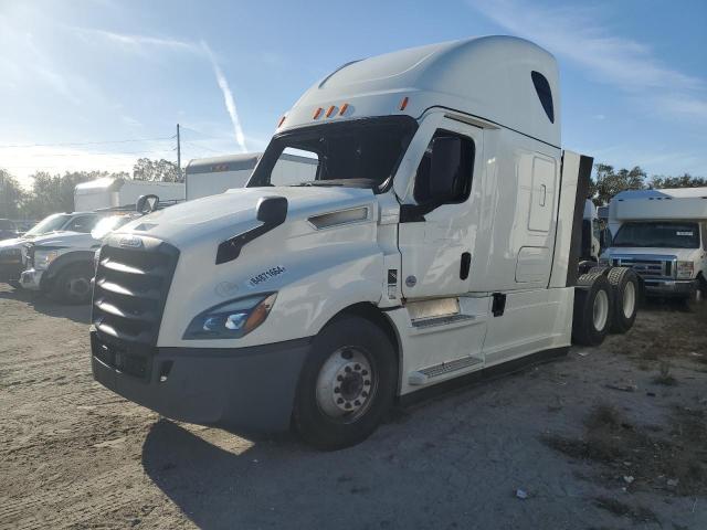 2024 FREIGHTLINER CASCADIA 126 