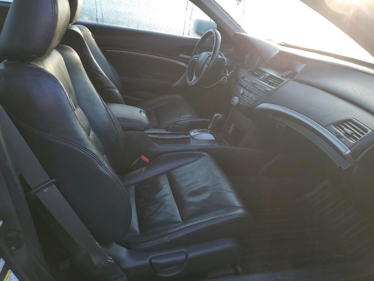 2009 Honda Accord - Image 10