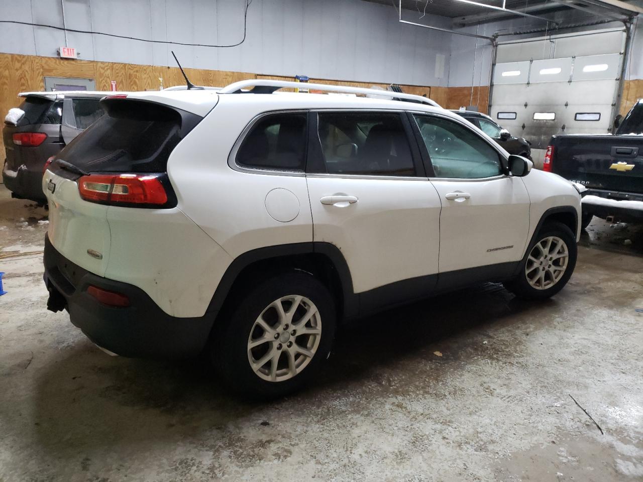 2015 Jeep Grand Cherokee - Image 3