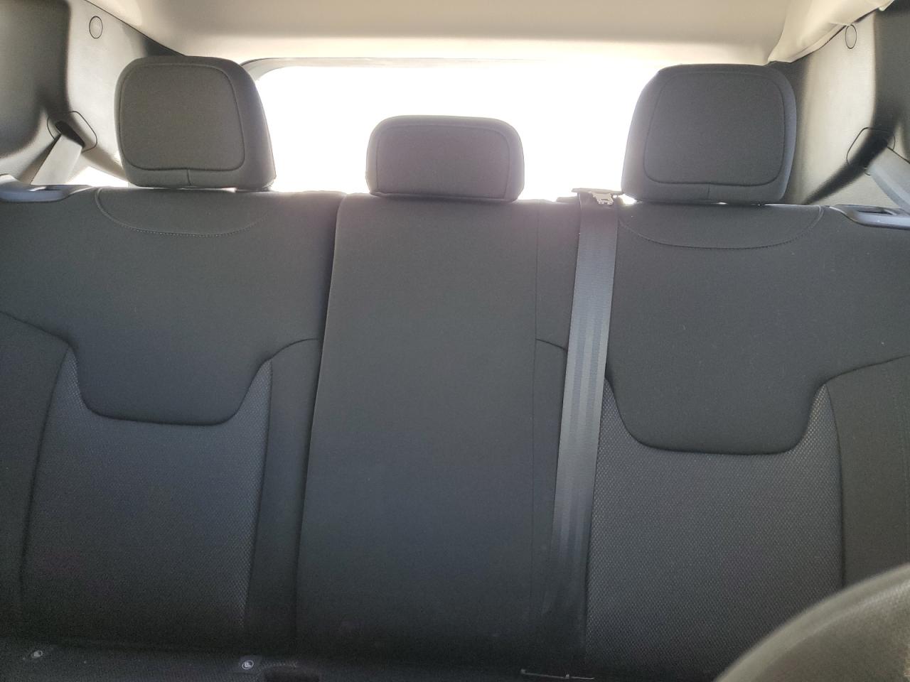 2021 Jeep Renegade - Image 10