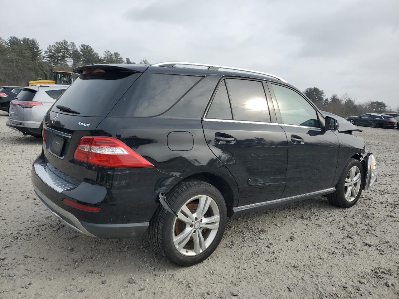 VIN 4JGDA5HB8FA588357 2015 MERCEDES-BENZ M-CLASS no.3