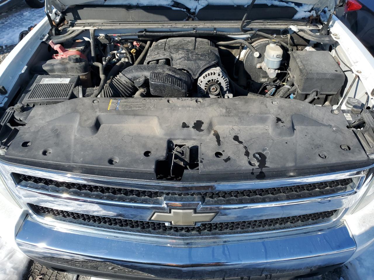 2008 Chevrolet Silverado - Image 11
