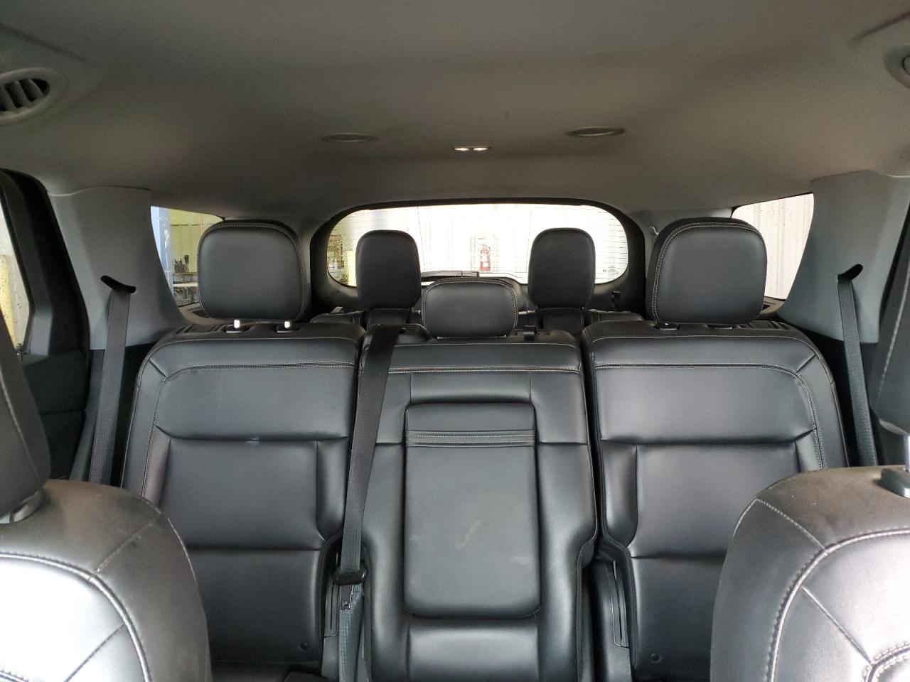 2023 Ford Explorer - Image 10