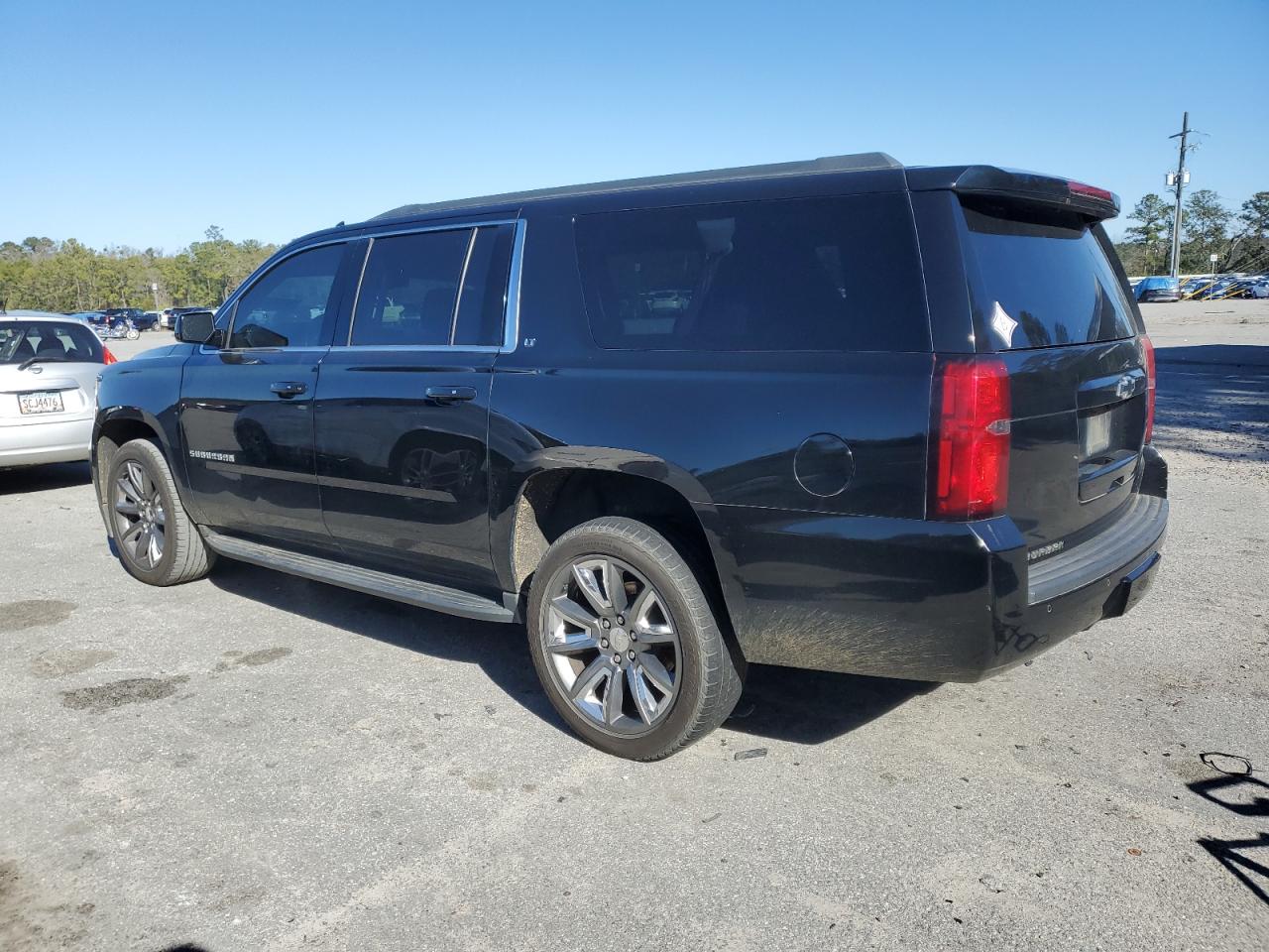 VIN 1GNSCHKC5HR315803 2017 CHEVROLET SUBURBAN no.2